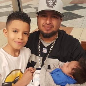 Meet your Posher, Andres